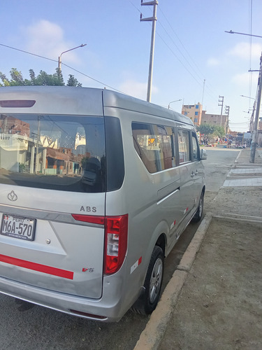 Van Kyc Changan De 11 Asientos Uso Escolar Semi Nueva