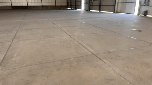 Nave Industrial, 750 M2, En Rodriguez Peña. Alquiler