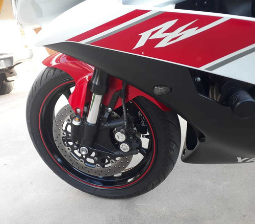 Imagen 15 de 16 de Yamaha R6