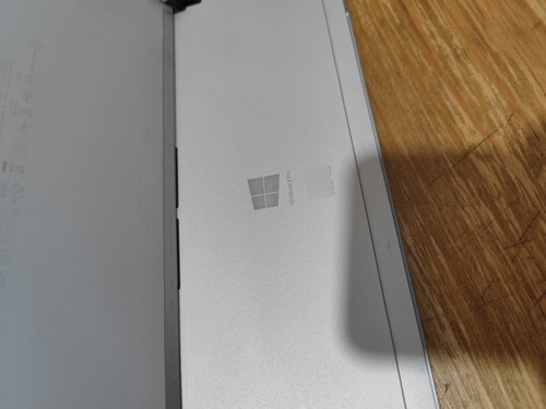 Tablet Surface Pro 3 12 256gb. 8 De Memoria Ram Plateado (Usado)