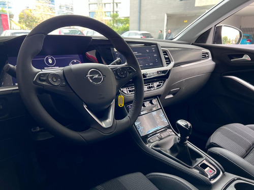 Opel Grandland GS LINE 1.2T MT