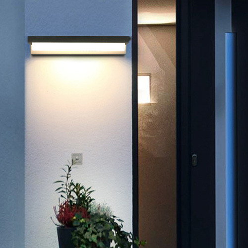 Patio Exterior Con Energía Solar A Prueba De Lluvia Montado
