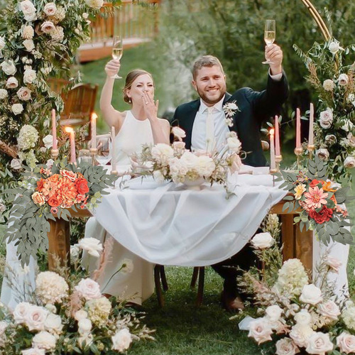 Mesa De Boda De Gama Alta Con Diseño De Ramo Simulado En V,