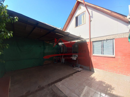 Casa De Dos Pisos Con 2 Dormitorios, 1 Baño, Quilicura