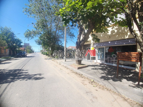 Imagen 2 de 18 de Departamento 2 Amb. - Planta Baja - Dos Cuadras Del Mar