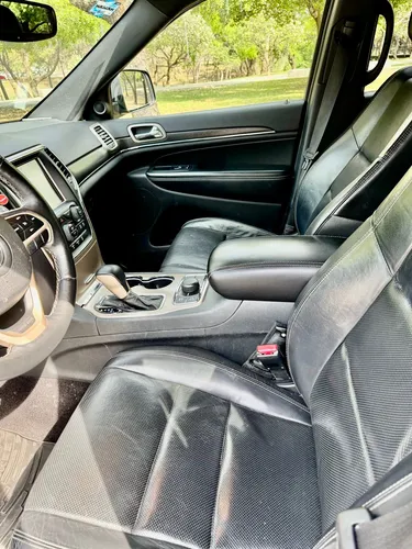 Jeep Grand Cherokee 5.7 Limited Lujo 4x4 At