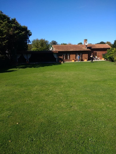 Imagen 20 de 30 de Excelente Chalet 3 Amb Con Departamento 2 Amb Para Huéspedes Y Piscina (1500m2)