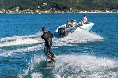 Imagem 6 de 15 de Focker 188 Joy + Mercury 4t 100 Hp - Porto Do Rio