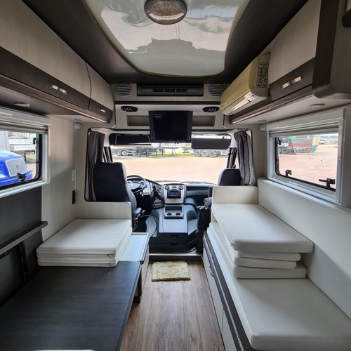 Imagem 6 de 14 de Motor Home Volare W8 2006 Remontagem 2018