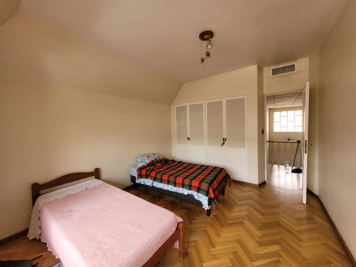 Venta Casa Tipo Chalet Centrica En Comodoro Rivadavia