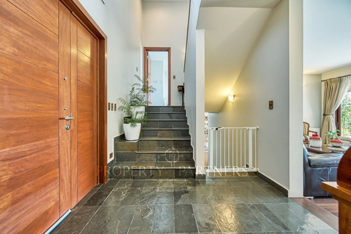 Imagen 3 de 26 de Casa Impecable En Condominio, Excelente Vista Y Seguridad, S