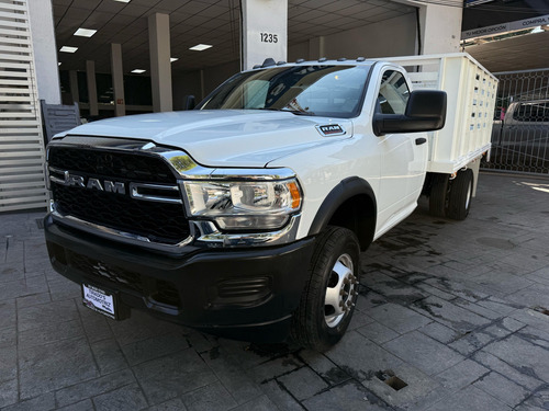Ram 4000 5.7 Chasis Cabina Pl 4x2 Mt 2024