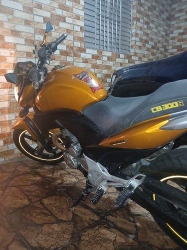 Moto Muito Bem Conservada, Ja Com Cabeçote Vela Fina