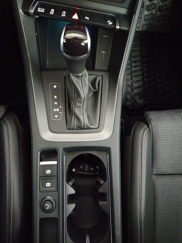 Audi Q3 2.0 SB 40 TFSI S line At