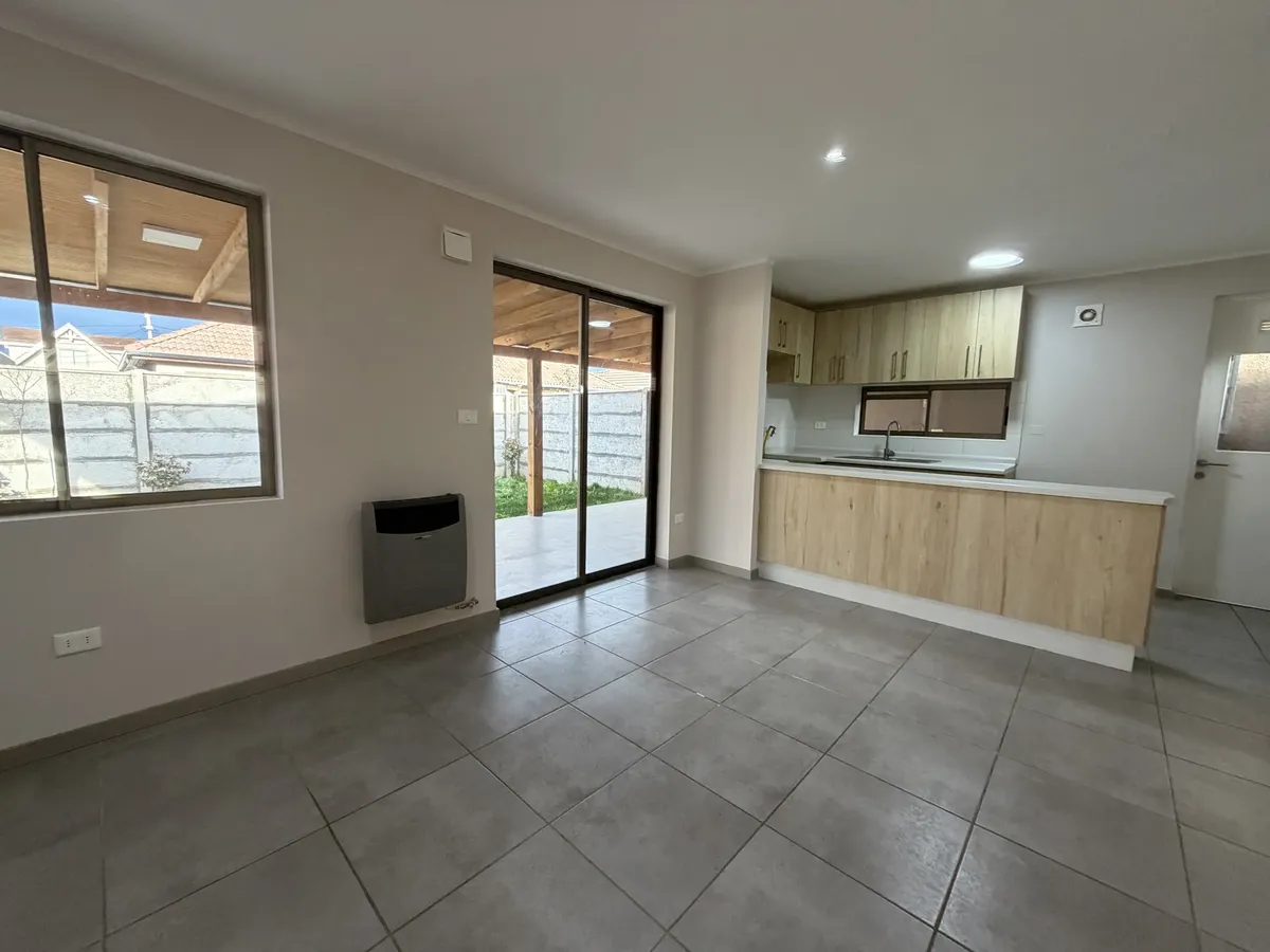 Imagen 3 de 26 de Se Arrienda Hermosa Casa En Parque San Valentin-talca