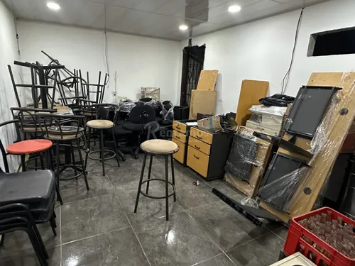 Local En Arriendo En Exposiciones. Cod A11297
