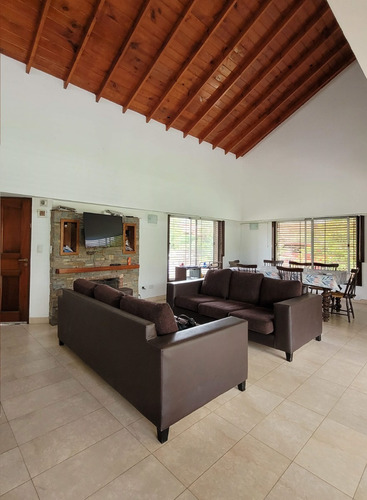 Casa A La Venta En Country Las Lajas