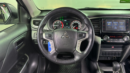 Mitsubishi L200 2.4 Dakar At CRS