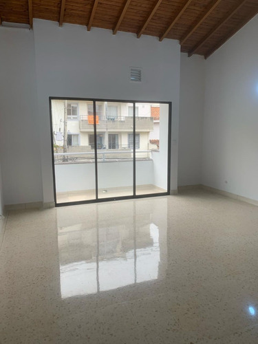 Hermoso Apartamento Para La Venta En Calasanz