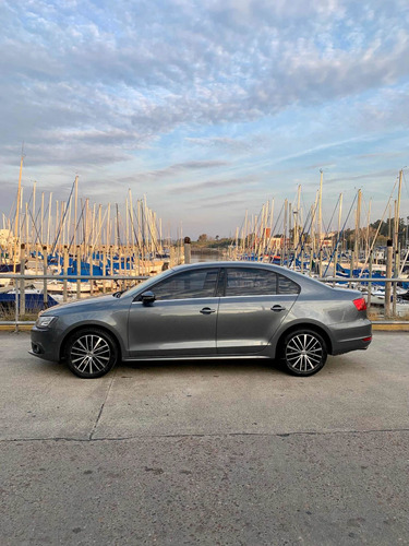 Imagen 7 de 14 de Volkswagen Vento 2.0 Sportline Tsi 200cv Dsg 2014