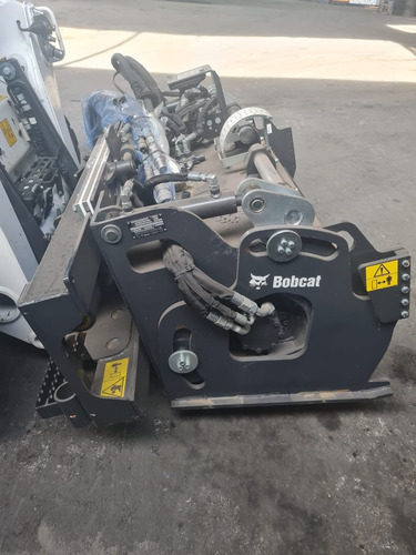 Bobcat Mod. S770 Com Fresa De 1,20 M Para Locação Imediata