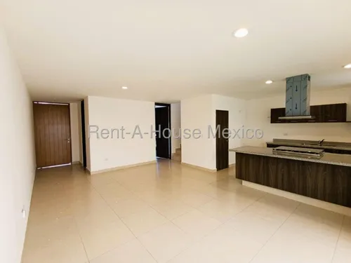 Se Renta Casa En Zibata Condominio Ankara Ofrece 3 Recamara Una En Pb Qh25-2527