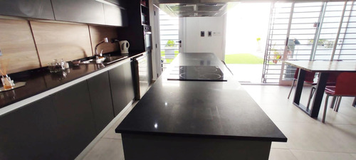 Imagen 5 de 17 de Departamento Dos Ambientes Con Patio Y Cochera