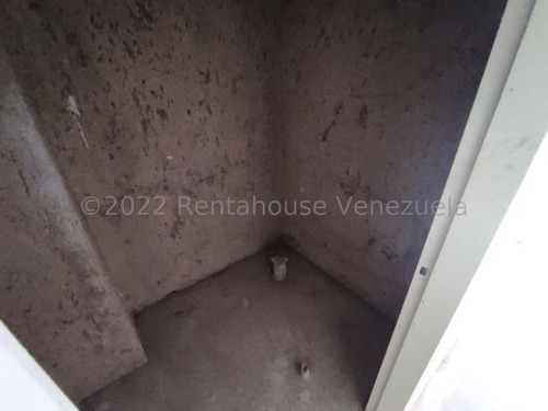 Imagen 18 de 30 de Apartamento Obra Gris Resd. Reina Victoria La Arboleda (piscina Y Planta Eléctrica) 22-22343 Ejc 0424-3439046