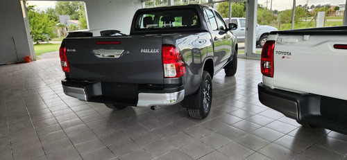 Hilux Sr 4x4 Cabina Doble Manual Okm 2025 Linea Nueva