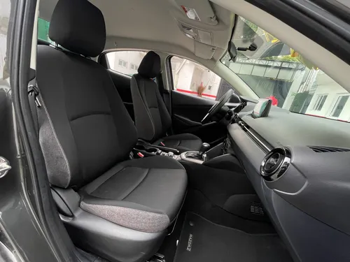 Mazda Mazda 2 1.5 i sedan aut a/ac
