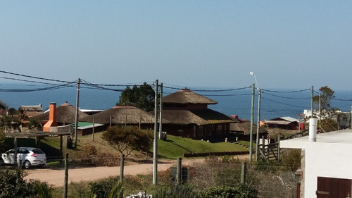 Cabaña A-buá / Punta Del Diablo - Zona Cerro Del Rivero - Calle Nº 9 Entre Nº 12 Y Nº 14