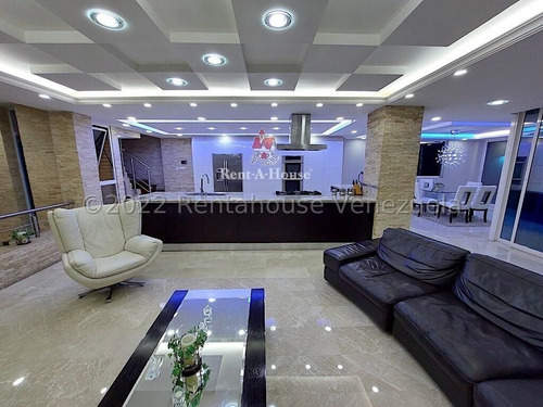 Imagen 4 de 30 de Casa_en_venta_en_caracas_en_alto-hatillo_rah-22-27014 Orlando Figueira 04125535289/04242942992