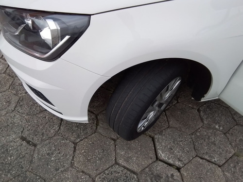 Volkswagen Voyage 1.0 12V MPI TOTALFLEX 4P MANUAL