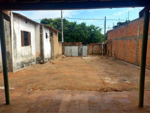 Imagem 4 de 6 de Venda De Casas / Padrão Na Cidade De Araraquara 10071