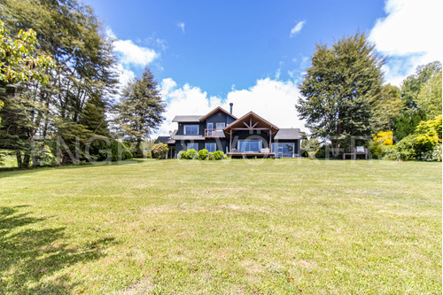 Casa En Condominio Con Vista Al Lago Villarrica.