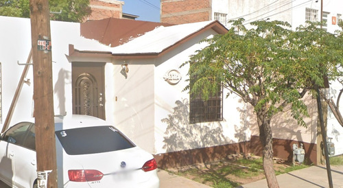 Casa En Venta En Paseo De Cuauhtémoc Paseos De Chihuahua!!!