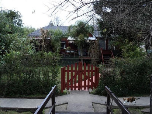 Imagen 2 de 18 de Venta De Casa Sobre El Río Sarmiento