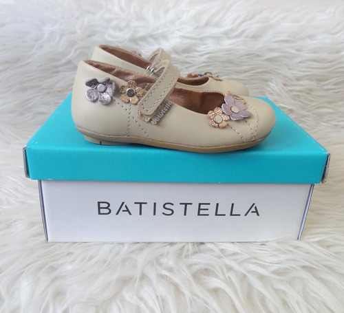 Zapato Guillermina Nena Batistella Con Flores