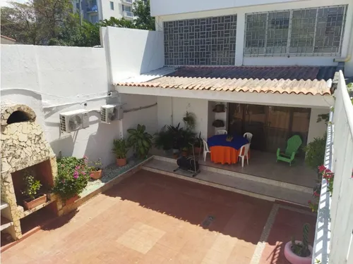 Vendo Casa Para Inversionistas Con Coworking Y 2 Aptos.