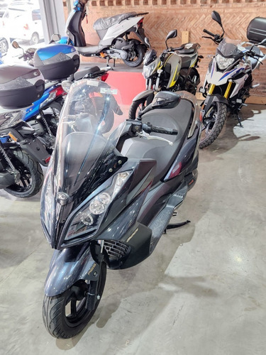 Imagen 2 de 16 de Kymco Downtown 300i / 2019 /21.349 Km.