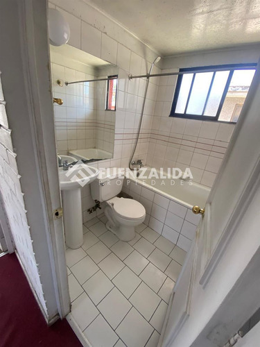 Casa En Venta Aislada De 3 Dorm. En Maipú, Villa Los Héroes