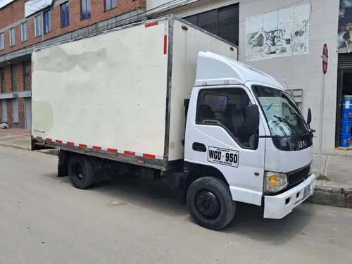 Furgón 5 Toneladas, Freno Aire, Diesel , Recibo Vehículo