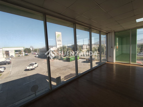 Local Multifuncional En Work Center - 2 Pisos - 156m2