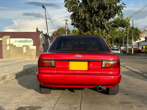 Nissan Sentra 1.6 B13 Std