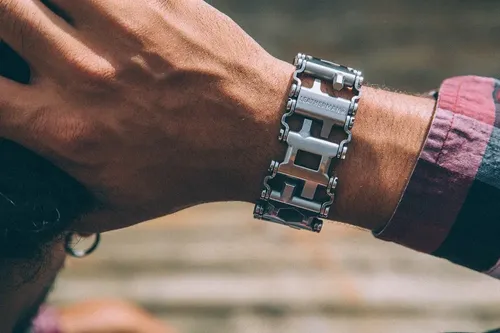 Bracelete Leatherman Tread Com 29 Ferramentas 12x Sem Juros