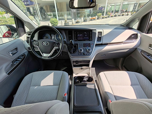 Toyota Sienna 3.5 Xle At