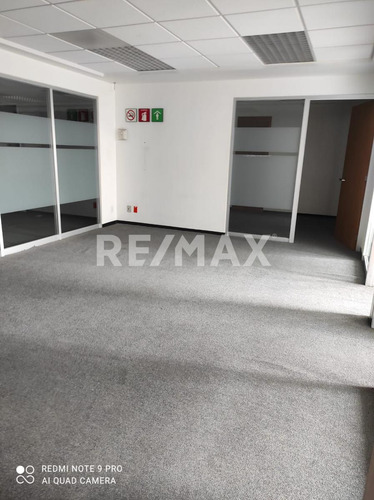 Edificio En Venta Satélite, Excelente Ubicación