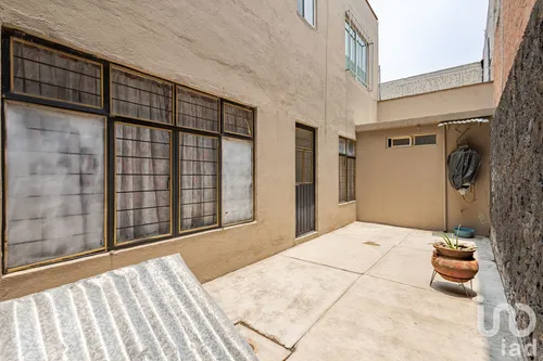 Venta Casa 7 Ambientes Adolfo Ruiz Cortínes