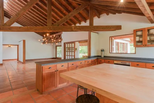 Casa En Venta En La Amalita. Cod V5775