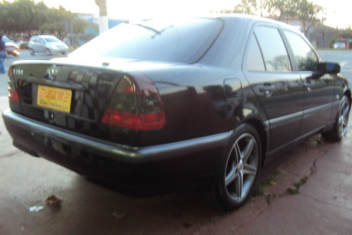 Mercedes Benz C180 1998 Carangas Garage